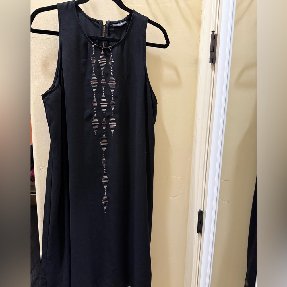 Apt. 9 Black Sleeveless dress with Geometric Pattern